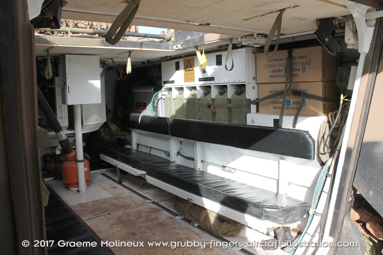 M113AS4%20APC%20296577%20Army%20Port%20Agusta%202016%2014%20Graeme%20Molineux
