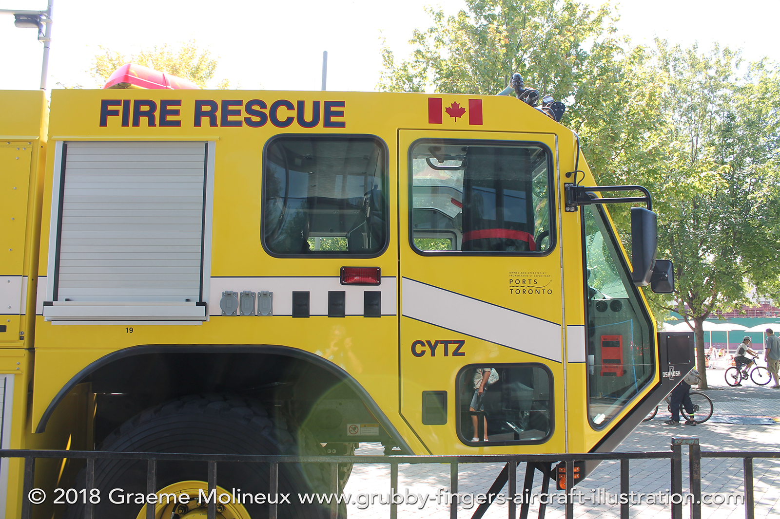 %_tempFileNameOshkosh%20Stryker%20Crash%20Tender%20Toronto%202016%2008%20GraemeMolineux%