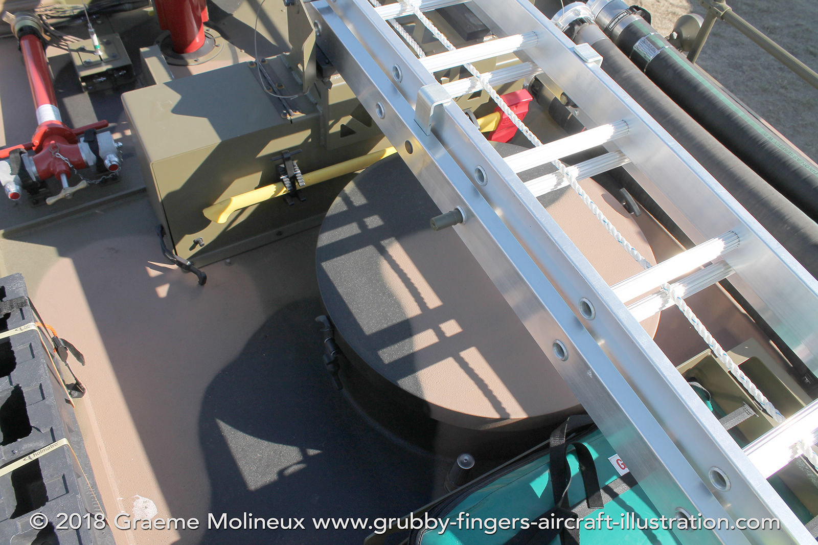 %_tempFileNameOshkosh%20Titan%20Fire%20Tender%20210-307%20RAAF%20Avalon%202017%20048%20GraemeMolineux%