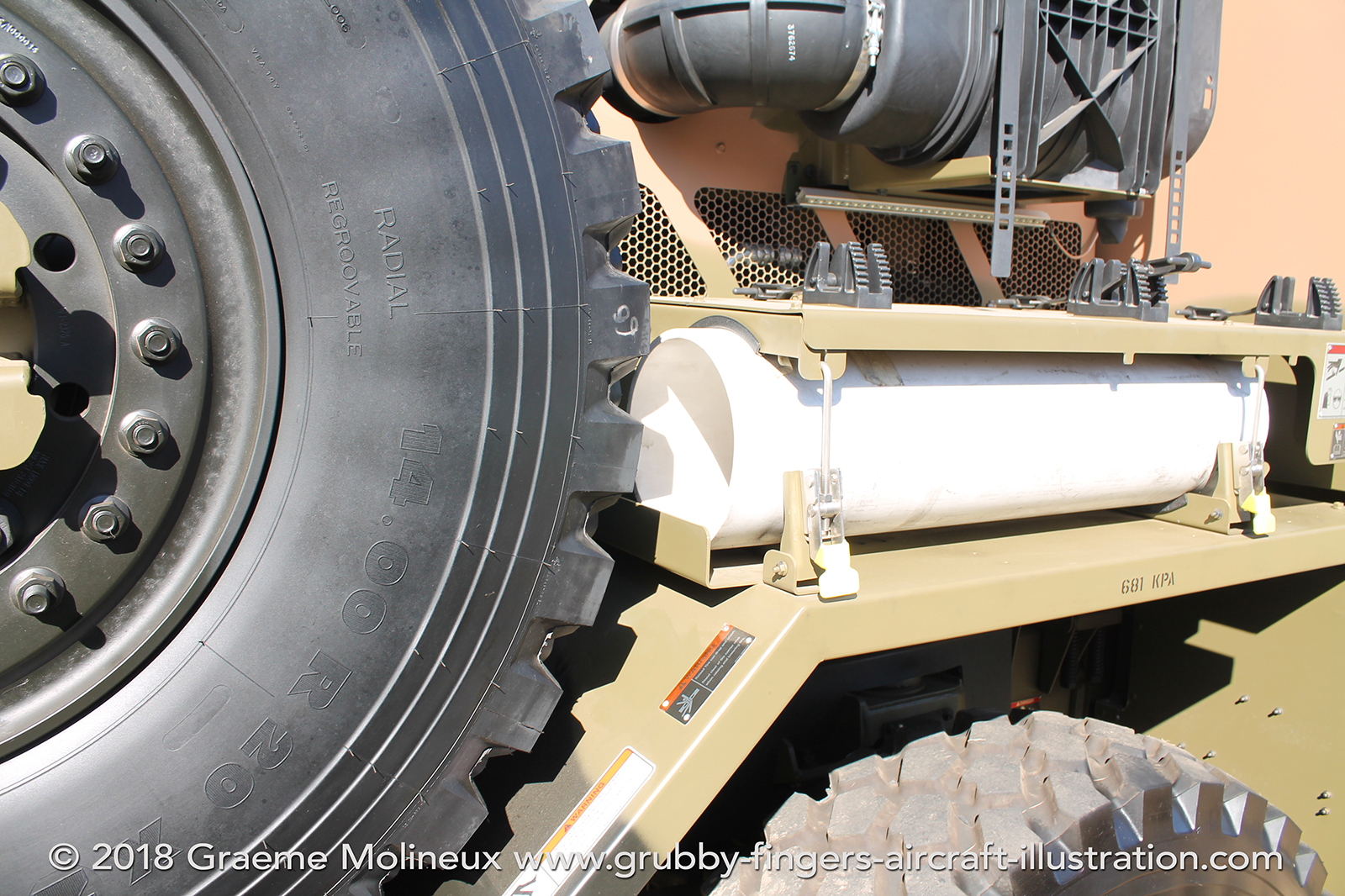 %_tempFileNameOshkosh%20Titan%20Fire%20Tender%20210-307%20RAAF%20Avalon%202017%20072%20GraemeMolineux%