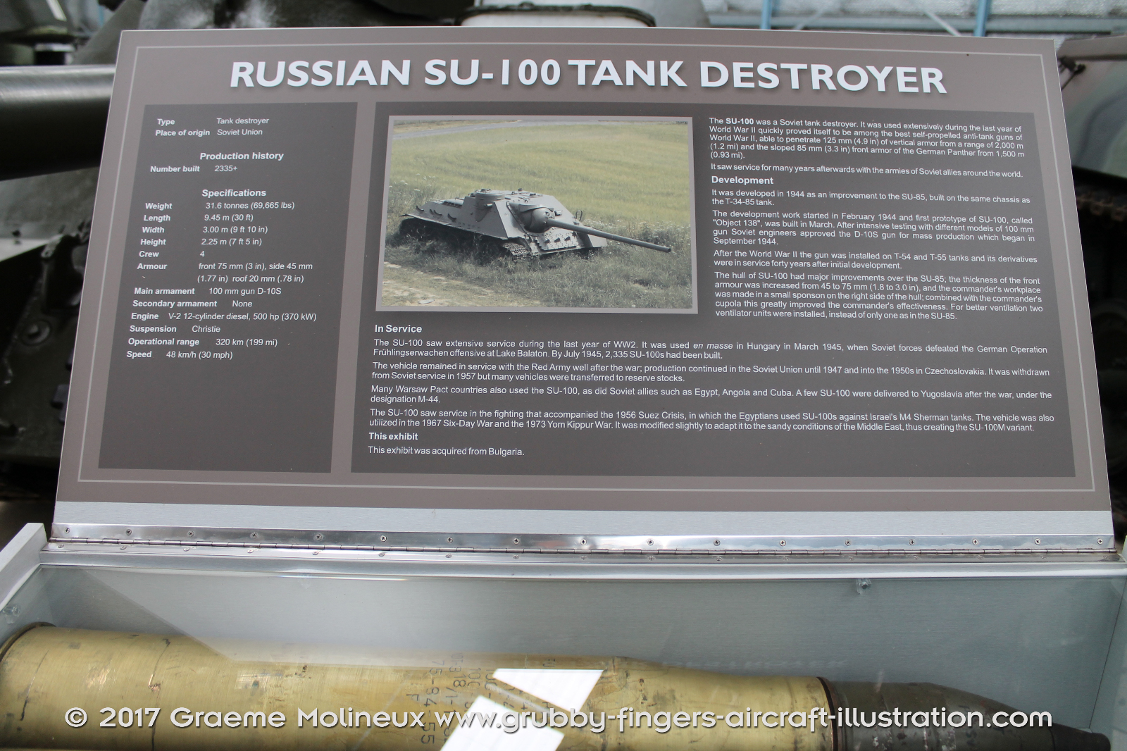 SU-100%20Tank%20Destroyer%20AAAM%202016%2001%20Graeme%20Molineux