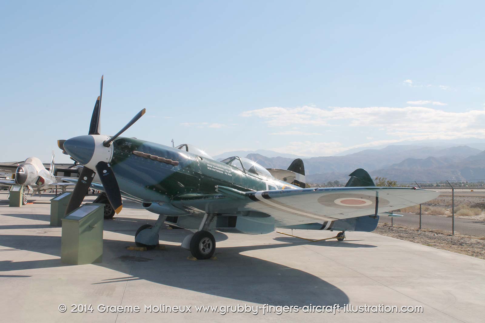 %_tempFileNameSupermarine_Spitfire_XIV_NX114BP_Palm_Springs_Walkaround_00_GrubbyFingers%