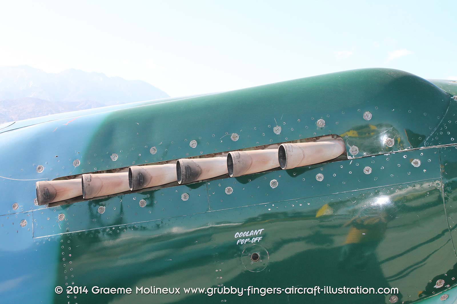%_tempFileNameSupermarine_Spitfire_XIV_NX114BP_Palm_Springs_Walkaround_07_GrubbyFingers%