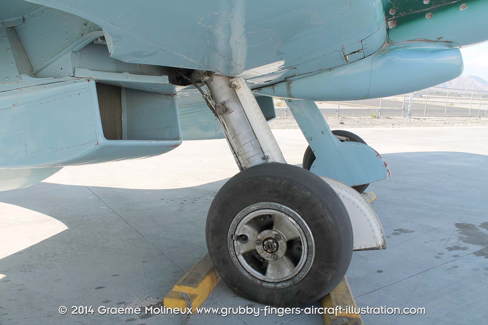 %_tempFileNameSupermarine_Spitfire_XIV_NX114BP_Palm_Springs_Walkaround_15_GrubbyFingers%