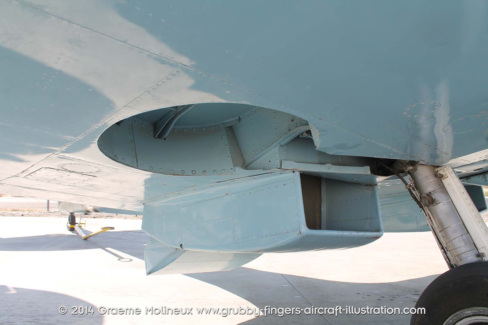%_tempFileNameSupermarine_Spitfire_XIV_NX114BP_Palm_Springs_Walkaround_16_GrubbyFingers%
