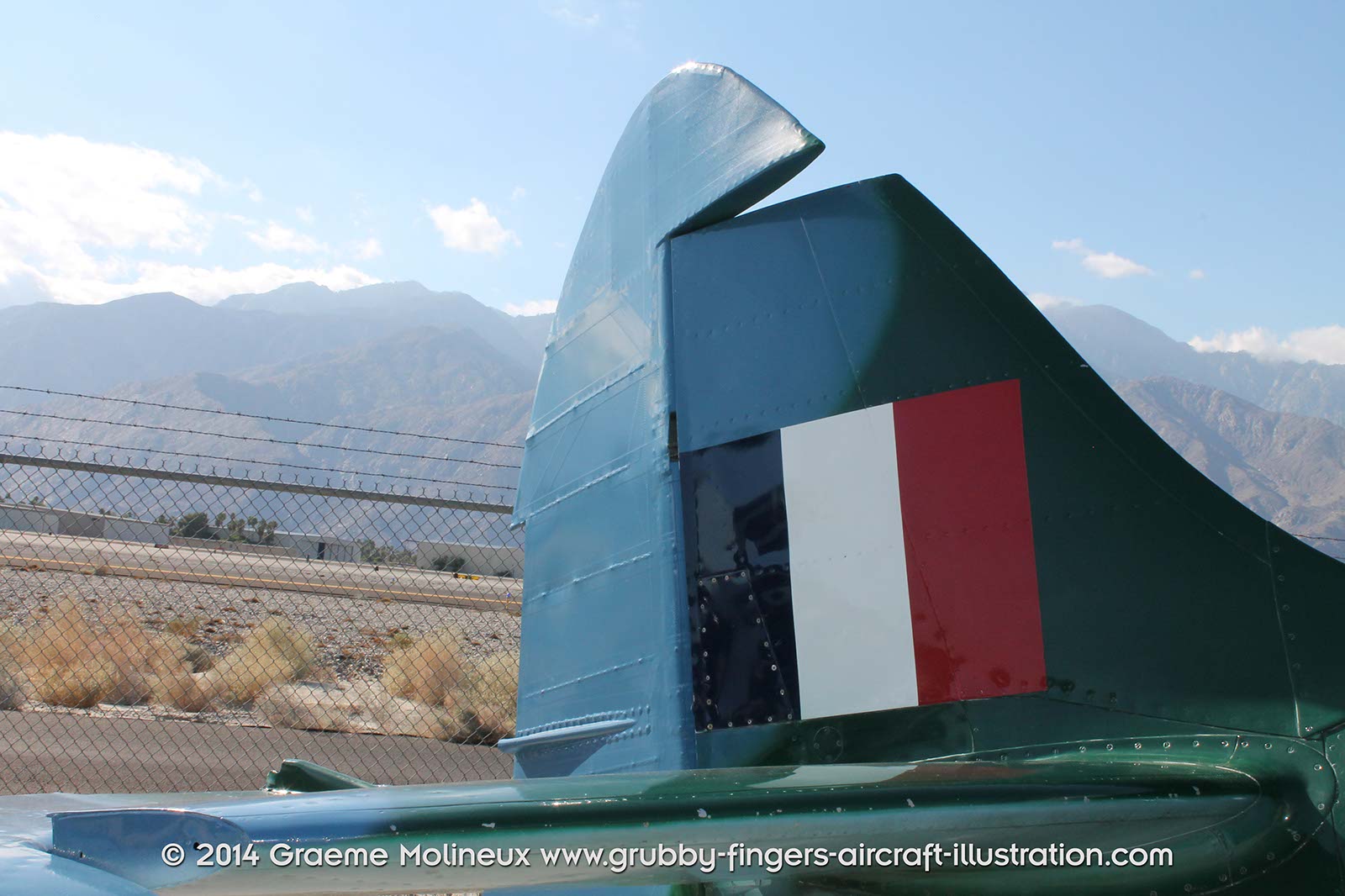 %_tempFileNameSupermarine_Spitfire_XIV_NX114BP_Palm_Springs_Walkaround_32_GrubbyFingers%