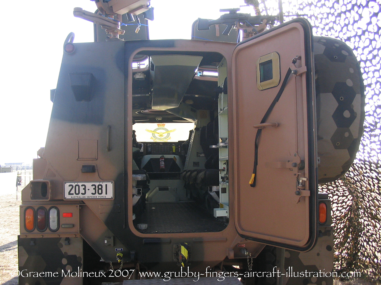 Thales%20Bushmaster%20IMV%20203-381%20RAAF%20Avalon%202007%2009%20Graeme%20Molineux