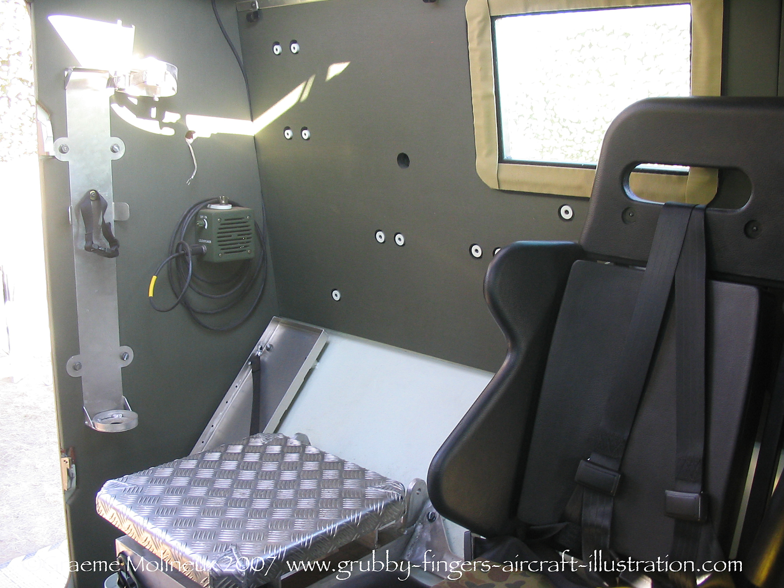 Thales%20Bushmaster%20IMV%20203-381%20RAAF%20Avalon%202007%2028%20Graeme%20Molineux