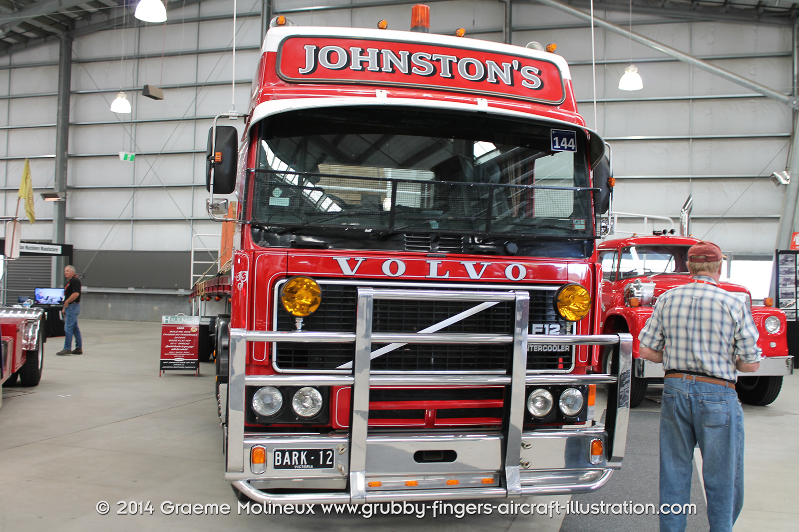 %_tempFileNameVolvo_F12_Walkaround_2014_02_GrubbyFingers%