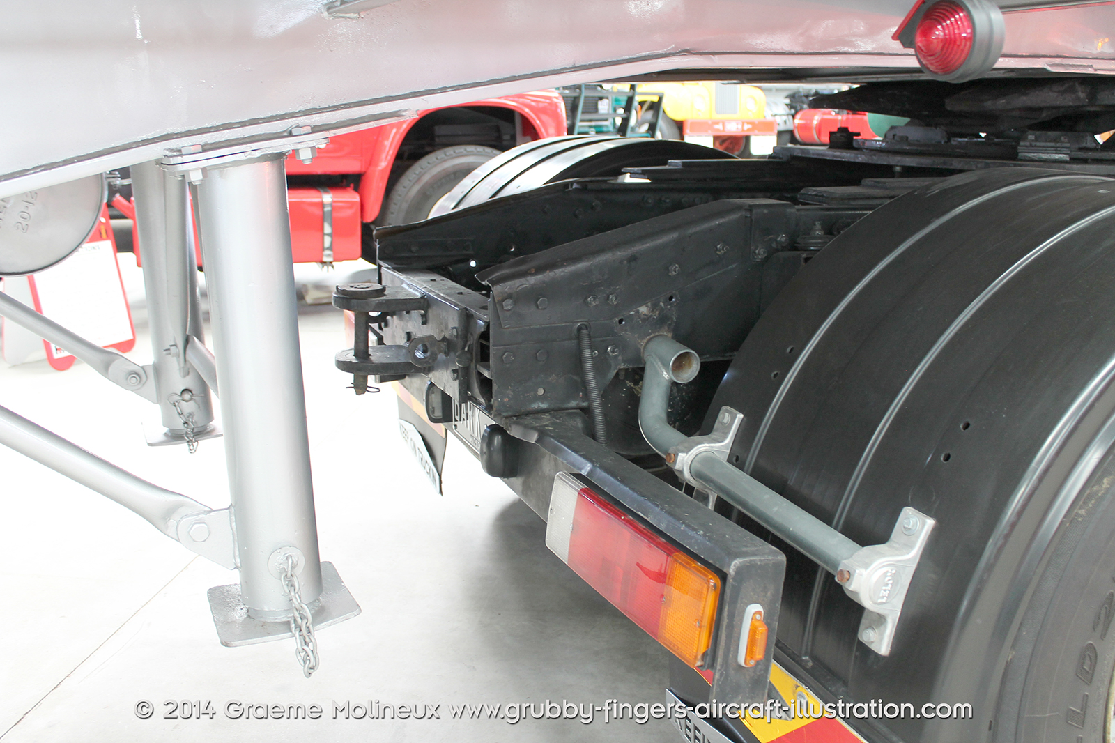 %_tempFileNameVolvo_F12_Walkaround_2014_17_GrubbyFingers%