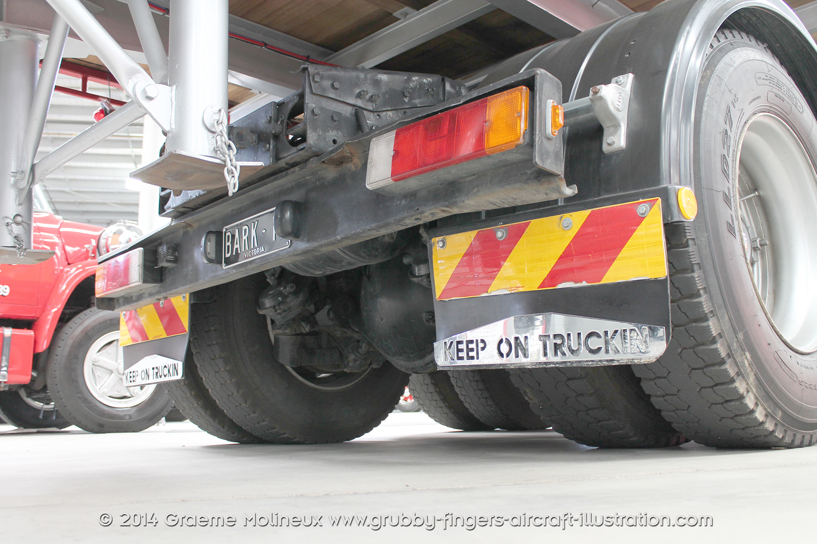 %_tempFileNameVolvo_F12_Walkaround_2014_18_GrubbyFingers%