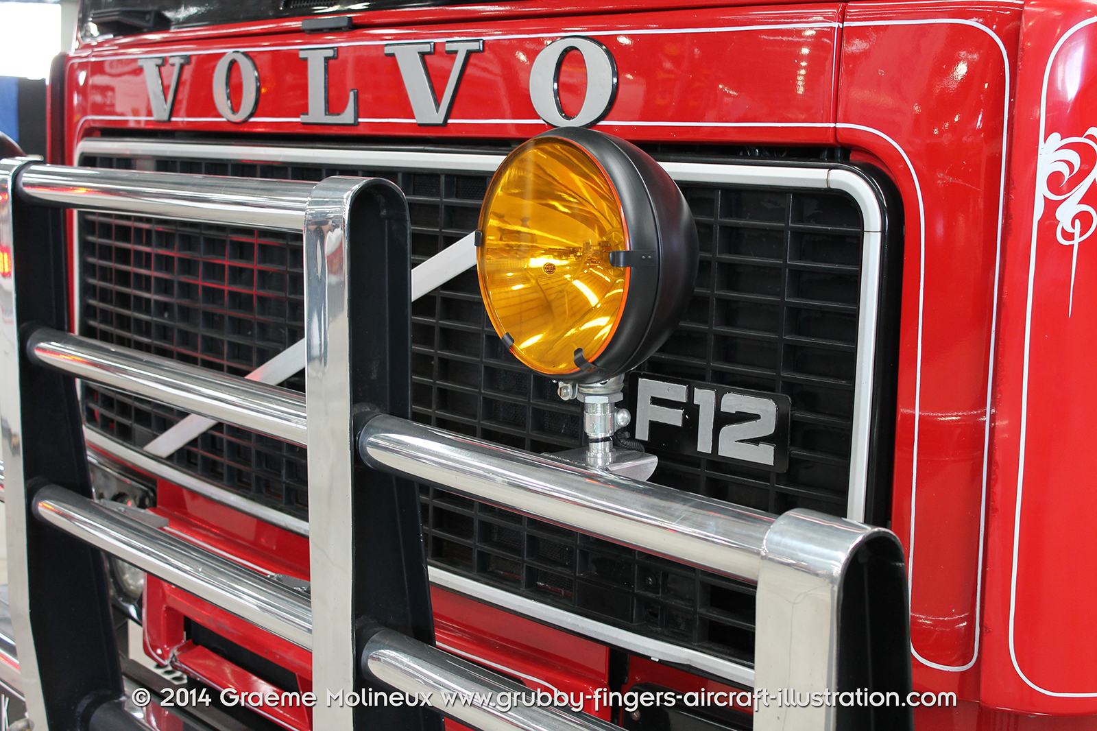 %_tempFileNameVolvo_F12_Walkaround_2014_29_GrubbyFingers%