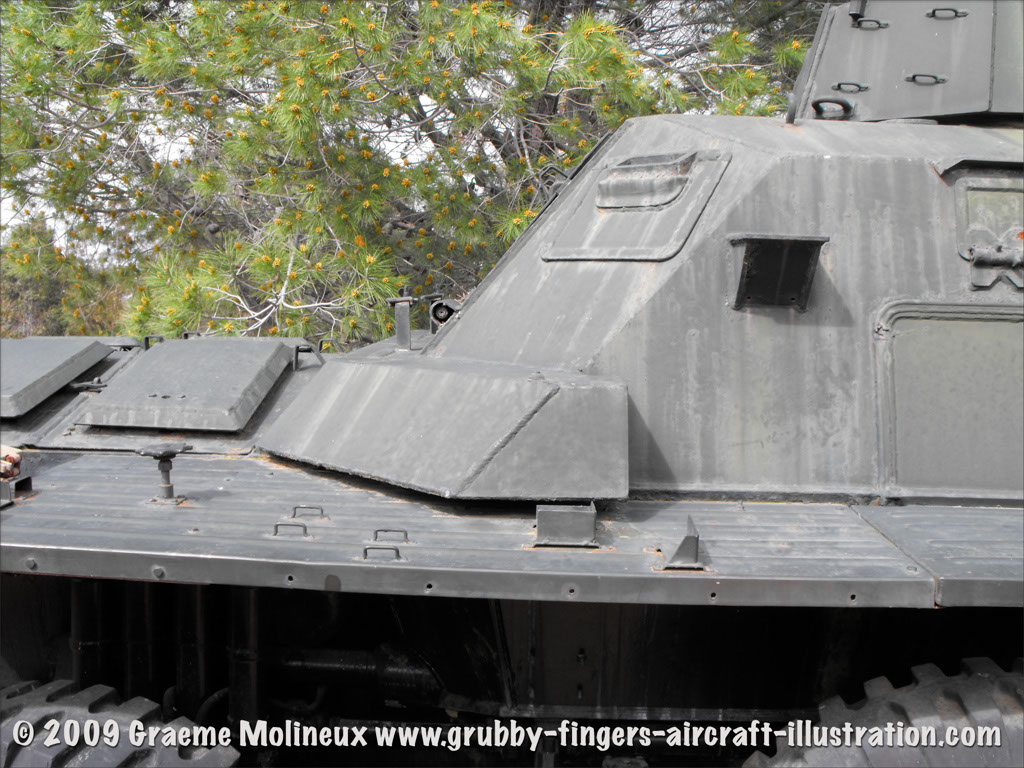 alvis_saracen_apc_puckapunyal_02