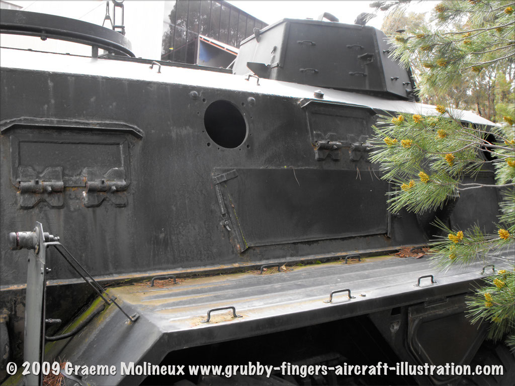 alvis_saracen_apc_puckapunyal_14