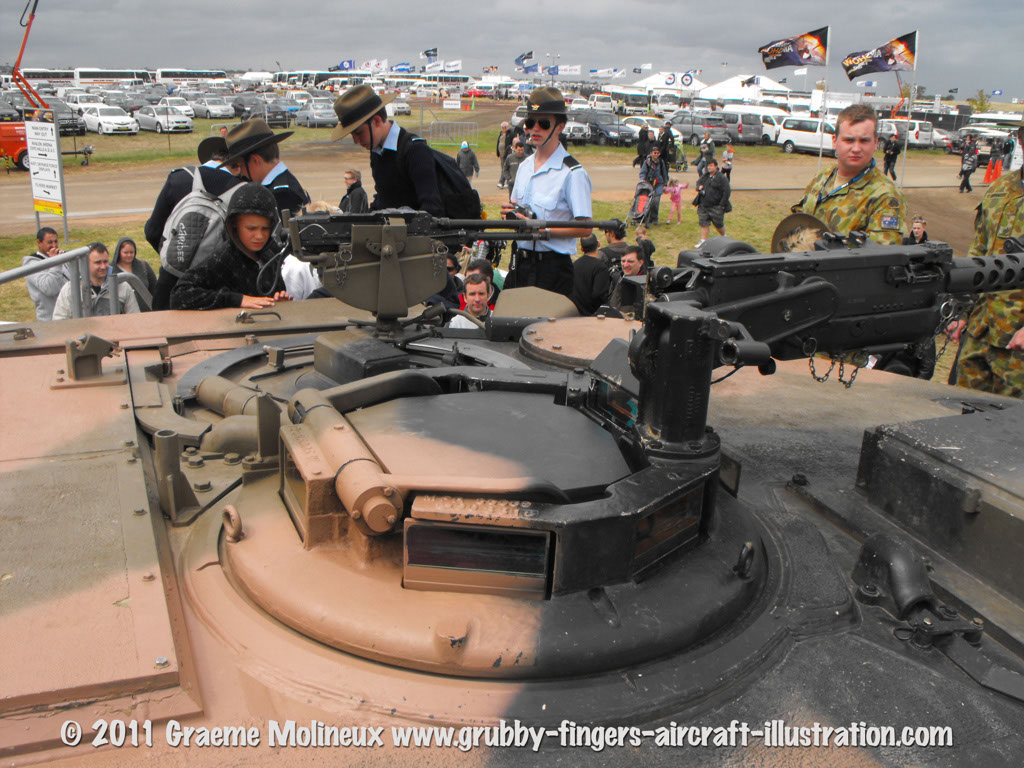 m1a1_abrams_mbt_walkaround_207058_m1a1_aim_sa_avalon_2011_20