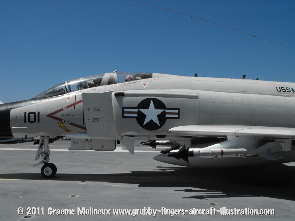 mdd_f-4b_phantom_ii_walkaround_153030_midway_2010_03