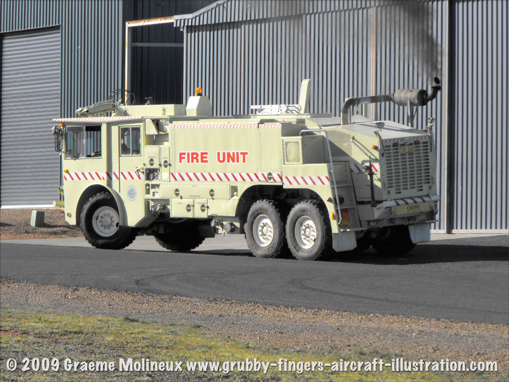oshkosh_fire_tender_walkaround08
