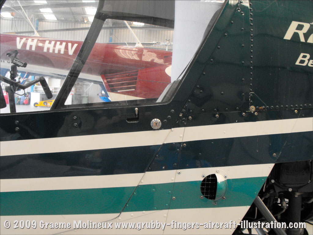 robinson_r22_vh-asz_14