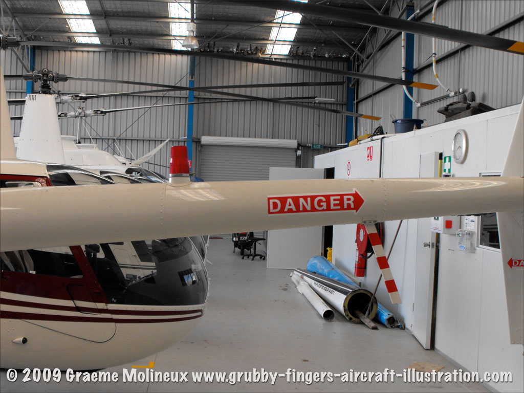 robinson_r22_vh-asz_34