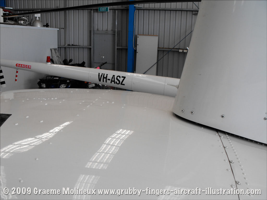 robinson_r44_vh-hhv_25