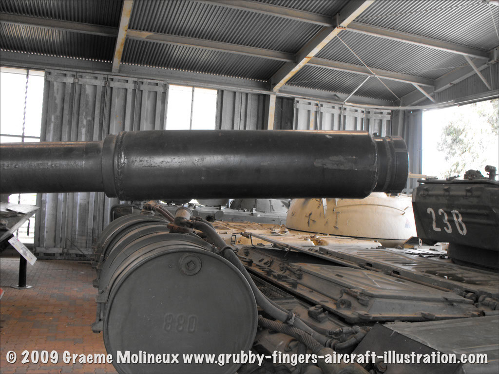 t-54_tank_puckapunyal_17