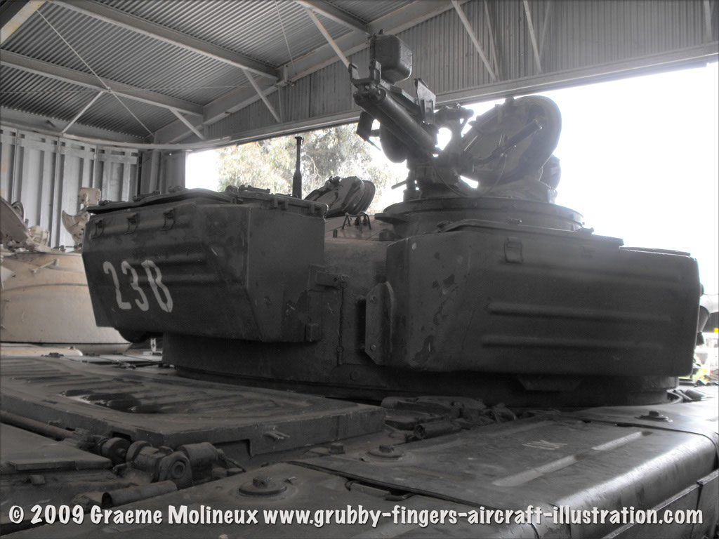 t-62_tank_puckapunyal_05