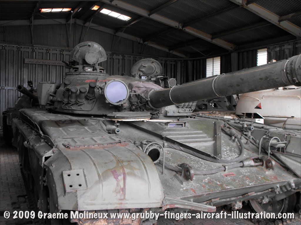 t-62_tank_puckapunyal_06