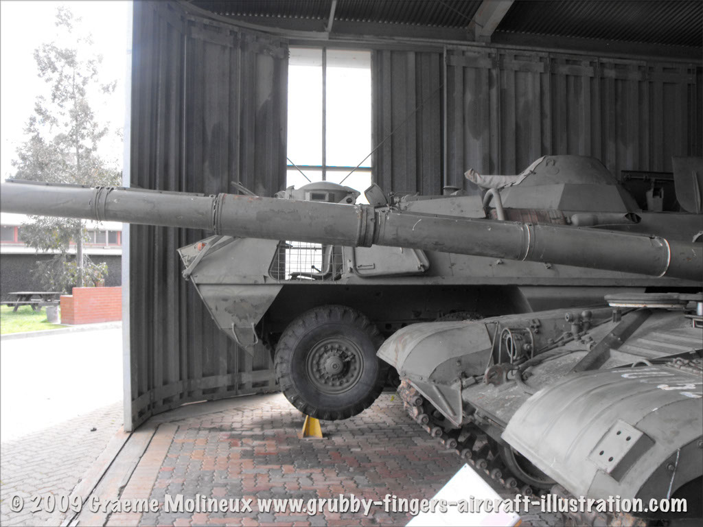 t-62_tank_puckapunyal_09